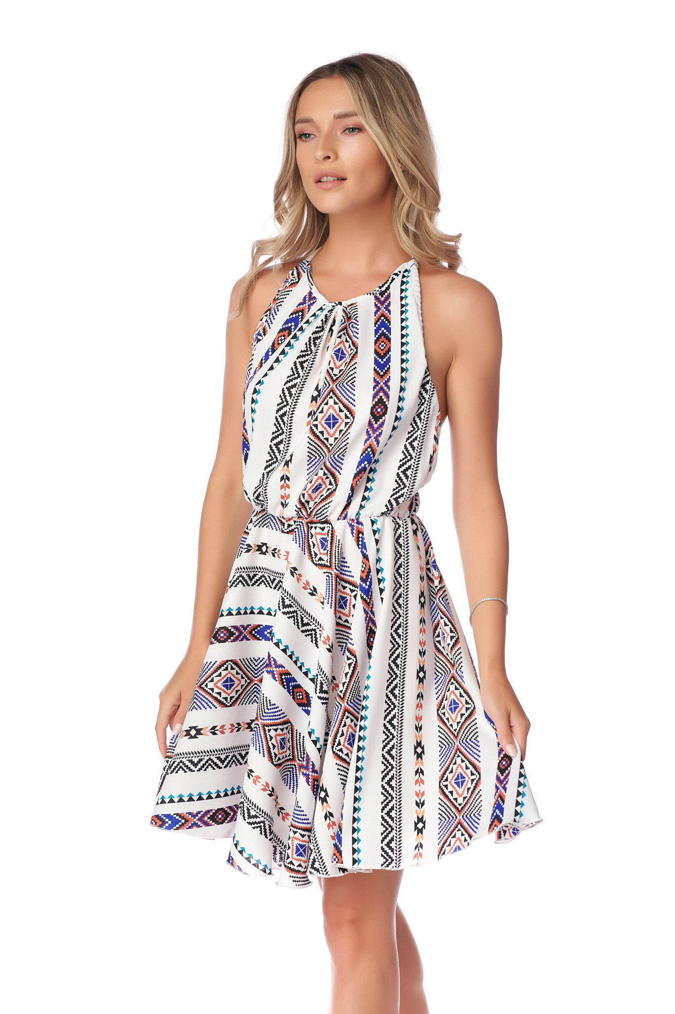 R09 a rochie scurta