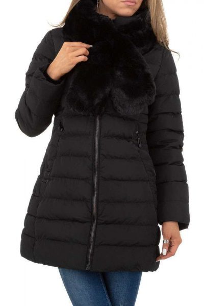 Geaca dama din fas, guler detasabil, culoarea neagra Geaca dama din fas, guler detasabil, culoarea neagra