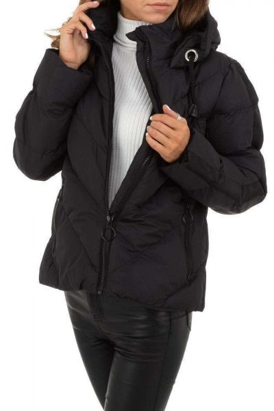 Geaca dama scurta, matlasata, cu gluga, neagra Geaca dama scurta, matlasata, cu gluga, neagra