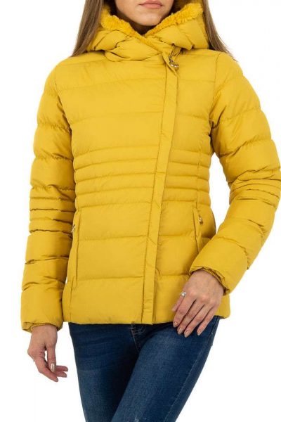 Geaca dama matlasata, scurta, cu gluga, culoarea mustar Geaca dama matlasata, scurta, cu gluga, culoarea mustar